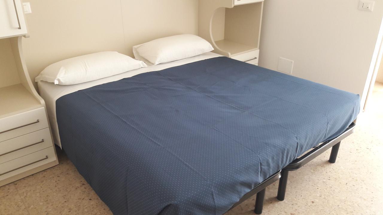 B&B - Meuble' - Hotel " Cordiale " Misano Adriatico Eksteriør bilde